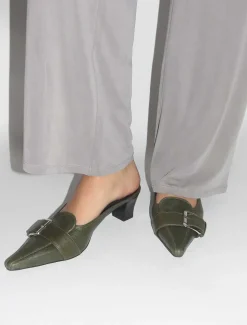 No 1973/Leslie Mule><noscript><img width=